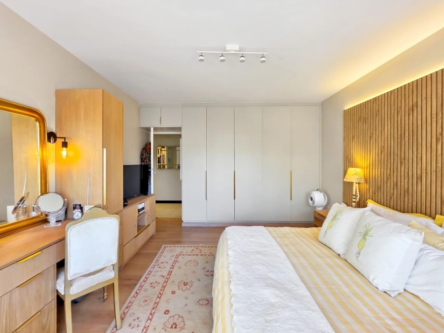 2 Bedroom Property for Sale in Bantry Bay Western Cape